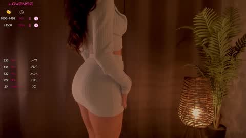 Snapshot of _mrsnatalie_ chatting on November 30, 2025, 9:30 pm NatalieNat online show from November 30, 2025, 9:30 pm