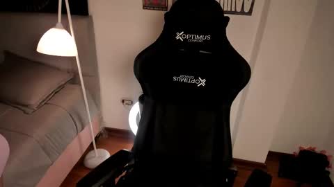 Nati - Independ model online show from November 6, 2025, 5:08 am