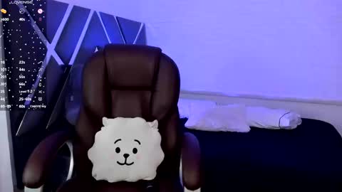 Snapshot of _niah_ chatting on February 27, 2025, 9:36 pm Niah You can call me Ni or cutie haha online show from February 27, 2025, 9:36 pm