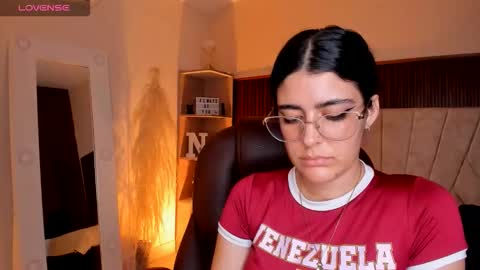 Niah  You can call me Ni or cutie haha online show from February 4, 2026, 9:20 pm