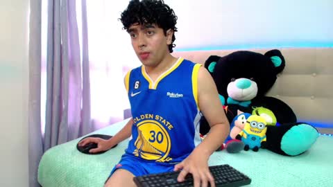 Snapshot of _nickconnor1 chatting on December 13, 2024, 8:04 pm Nicolas online show from December 13, 2024, 8:04 pm