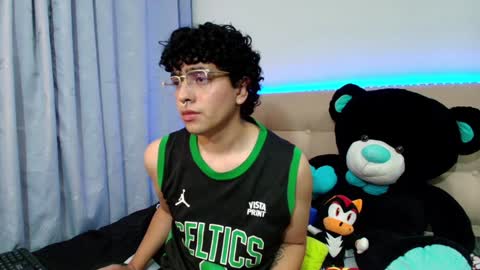 Snapshot of _nickconnor1 chatting on December 16, 2024, 1:10 am Nicolas online show from December 16, 2024, 1:10 am
