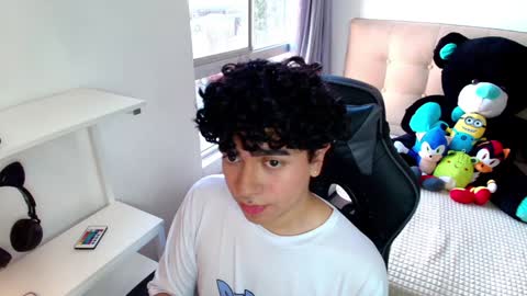 Snapshot of _nickconnor1 chatting on December 19, 2024, 8:34 pm Nicolas online show from December 19, 2024, 8:34 pm