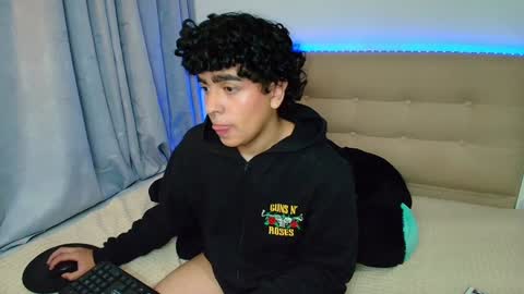 Snapshot of _nickconnor1 chatting on December 27, 2024, 10:59 pm Nicolas online show from December 27, 2024, 10:59 pm