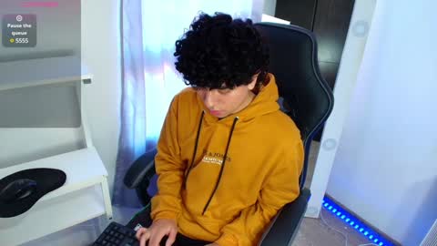 Snapshot of _nickconnor1 chatting on January 22, 2025, 7:03 pm Nicolas online show from January 22, 2025, 7:03 pm