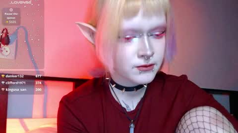 Nicole online show from November 25, 2025, 9:37 pm