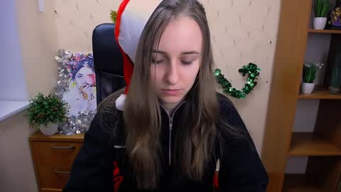 Nica online show from December 7, 2024, 12:24 pm