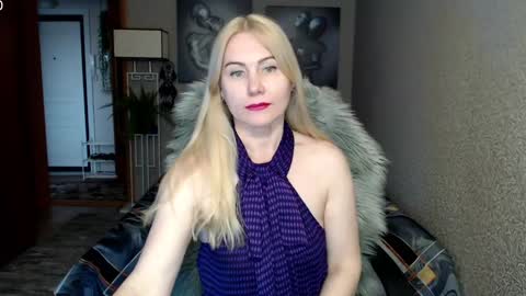 Donella    online show from March 8, 2025, 11:27 am