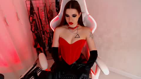 Eva online show from January 15, 2026, 6:55 pm