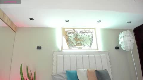 Snapshot of _nina_sweet chatting on February 25, 2025, 12:03 pm online show from February 25, 2025, 12:03 pm