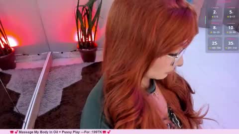 Snapshot of _nina_sweet chatting on October 25, 2025, 12:13 pm online show from October 25, 2025, 12:13 pm