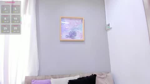 Snapshot of _nina_sweet chatting on November 4, 2025, 12:04 pm online show from November 4, 2025, 12:04 pm