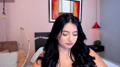 Snapshot of _nina_sweet chatting on November 21, 2025, 12:04 pm online show from November 21, 2025, 12:04 pm
