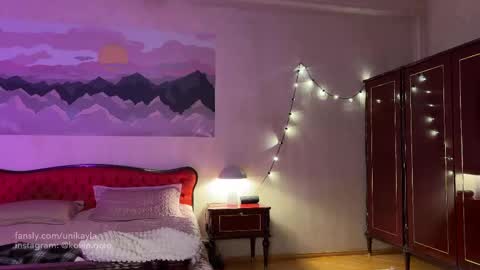 Mikayla online show from February 16, 2025, 7:59 am