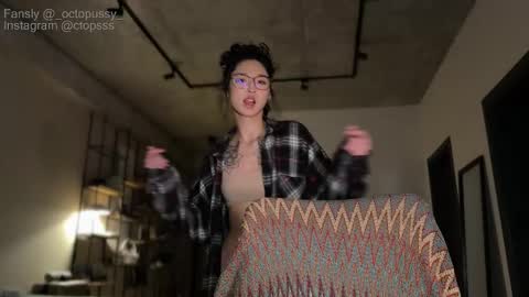 Mikayla online show from February 27, 2026, 7:58 pm