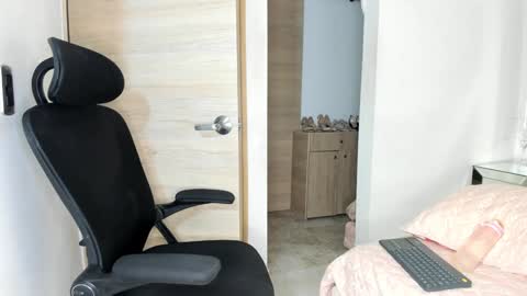 Pamela online show from December 21, 2024, 5:03 am