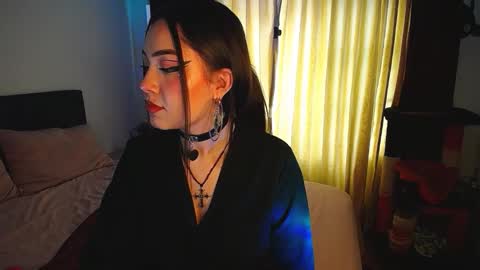 Paris online show from March 6, 2026, 10:28 pm