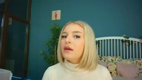 Alisa online show from October 25, 2025, 4:09 am