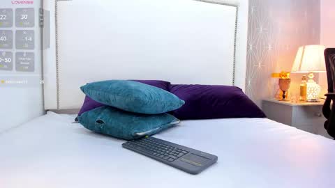  peach1  online show from March 5, 2026, 12:12 pm