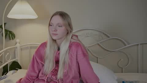 Viktoria online show from September 27, 2025, 5:56 am