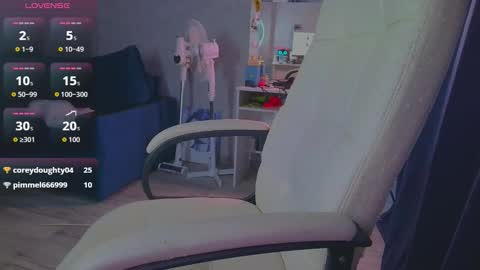 Ilona online show from September 19, 2025, 7:21 am