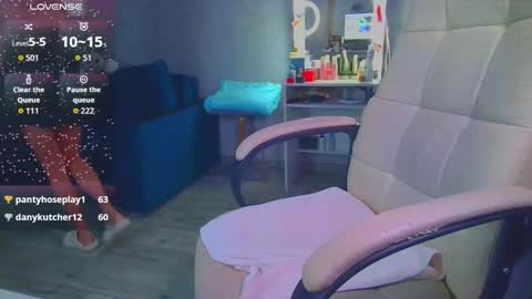 Ilona online show from February 14, 2026, 8:00 am