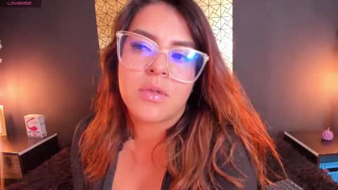 Laura online show from September 10, 2025, 3:17 am