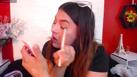 Laura online show from October 17, 2025, 6:10 pm