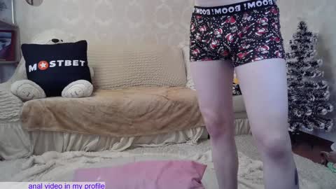 _pretty_fox_ online show from January 4, 2025, 8:28 am