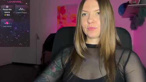  HADLY today day-off see u online 0112  online show from January 15, 2025, 4:54 pm