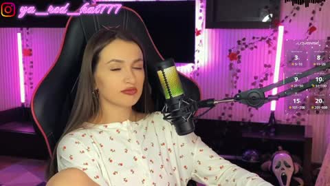 -RED HAT- online show from April 15, 2026, 6:15 pm