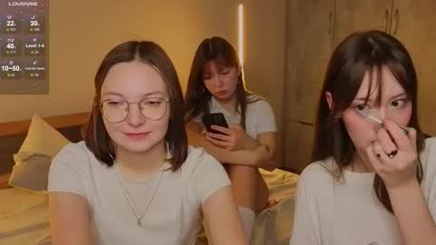 LISSAPVT IS OPEN online show from October 19, 2025, 4:51 pm