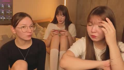 LISSAPVT IS OPEN online show from November 22, 2025, 4:06 pm