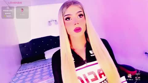 Rose De Witt online show from November 14, 2025, 7:34 pm