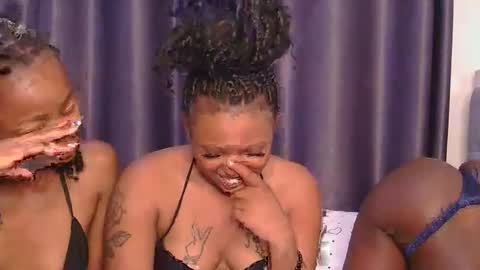  Roxxana online show from November 21, 2025, 6:28 pm