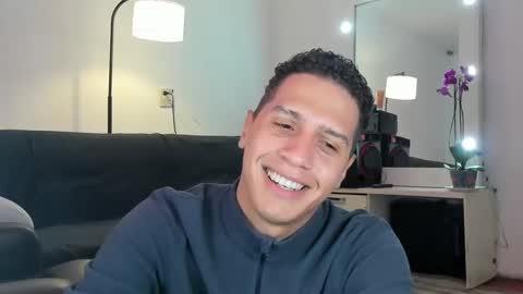 sair online show from November 13, 2025, 2:05 pm