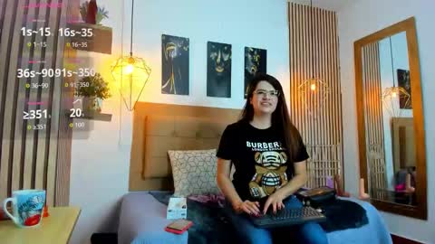 SAMANTHA FOX online show from September 23, 2025, 10:40 am