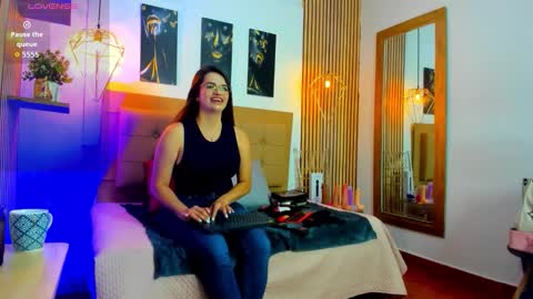 SAMANTHA FOX online show from September 30, 2025, 11:04 am