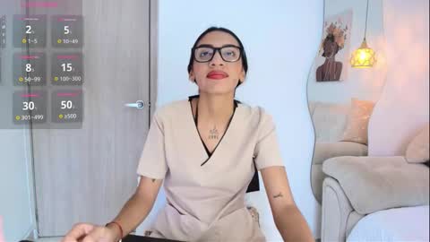 SAMARA SMITH  online show from October 8, 2025, 7:44 pm