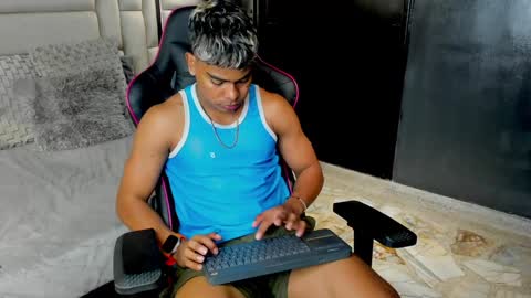 _sammy_ice online show from January 22, 2025, 1:31 am