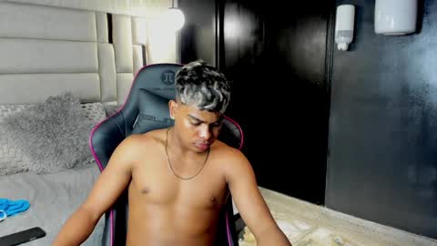 _sammy_ice online show from January 22, 2025, 4:34 am