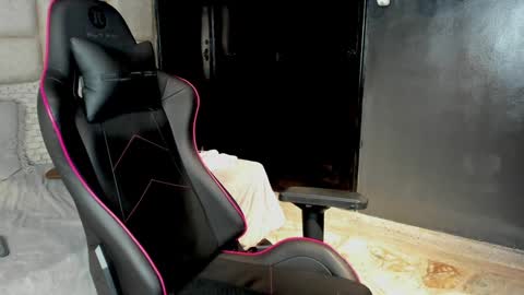 _sammy_ice online show from January 30, 2025, 5:19 am