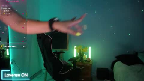  SantaLove  online show from March 14, 2026, 10:59 pm