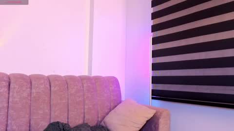 Scarlett online show from April 11, 2026, 7:02 am