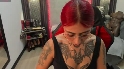 Snapshot of _selene_red chatting on February 5, 2025, 4:36 pm Selene online show from February 5, 2025, 4:36 pm