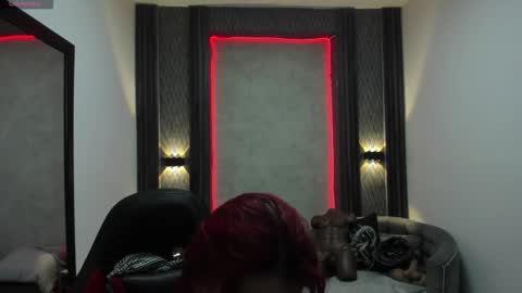 Snapshot of _selene_red chatting on March 4, 2025, 1:28 pm Selene online show from March 4, 2025, 1:28 pm