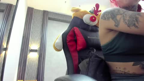 Selene online show from April 3, 2026, 1:25 am