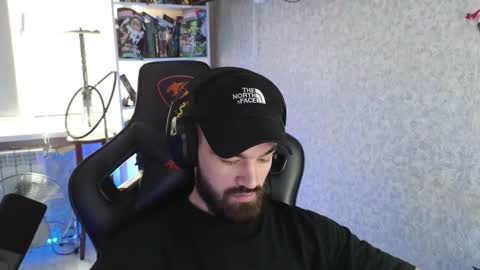 Ask me online show from December 2, 2025, 9:25 am