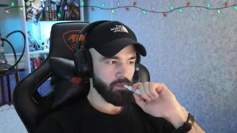 Snapshot of _serious_man chatting on February 4, 2026, 1:00 am Ask me online show from February 4, 2026, 1:00 am