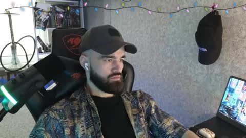 Snapshot of _serious_man chatting on February 6, 2026, 1:03 pm Ask me online show from February 6, 2026, 1:03 pm